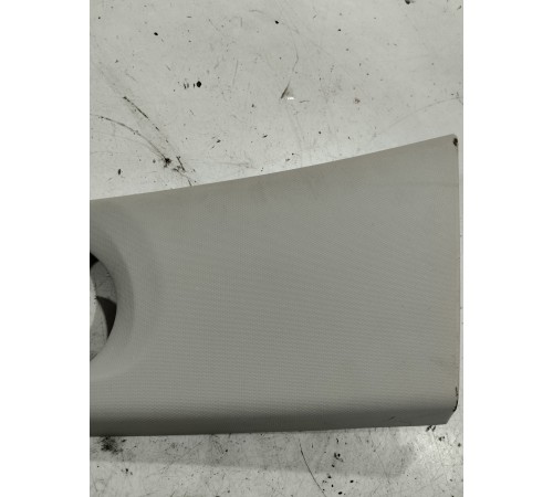 Обшивка центральной стойки(левая верхняя)