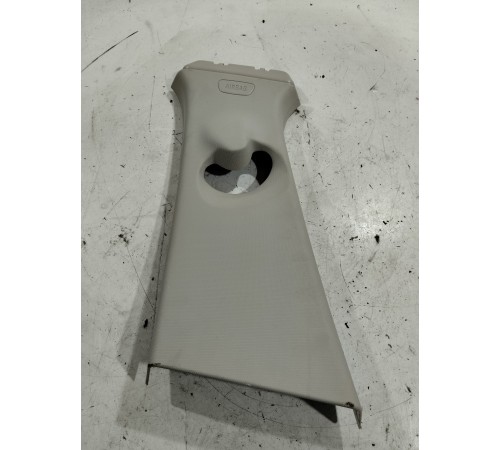 Обшивка центральной стойки(левая верхняя)