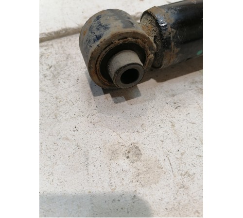 Амортизатор задний