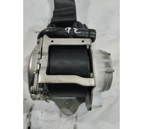 Ремень безопасности (задний левый)