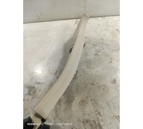 Обшивка центральной стойки левая верхняя