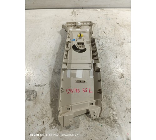 Обшивка центральной стойки левая верхняя