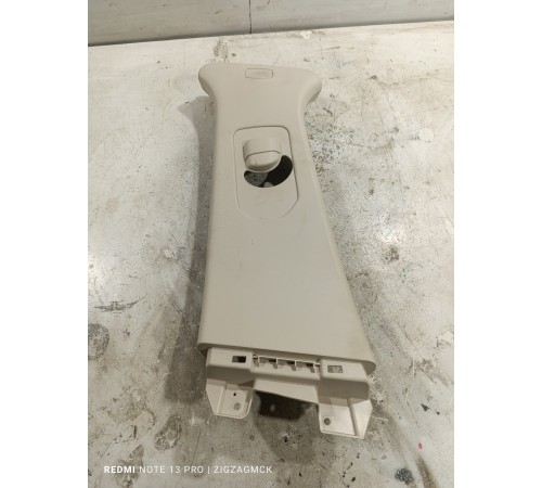 Обшивка центральной стойки левая верхняя