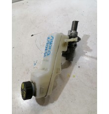 Главный тормозной цилиндр с бачком