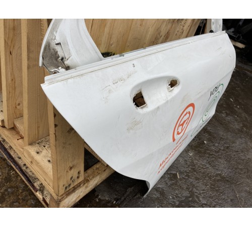 Дверь(задняя правая)