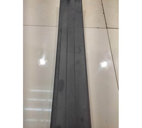 Накладка порога внутренняя(задняя левая)