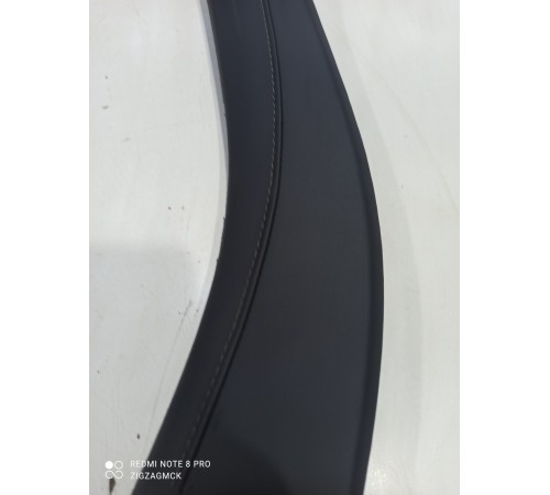 Накладка центральной консоли (правая)