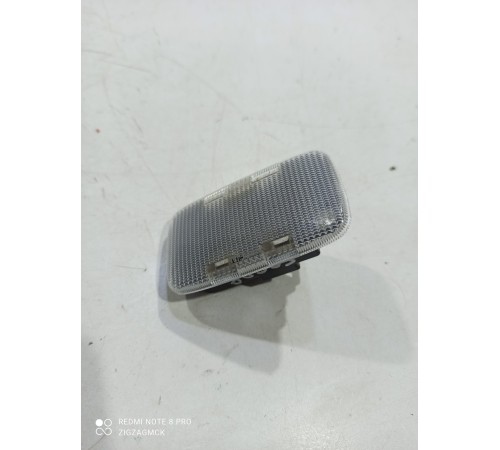 Плафон внутреннего освещения салона