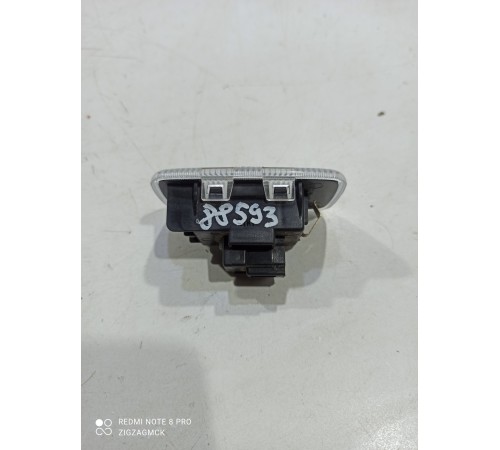 Плафон внутреннего освещения салона