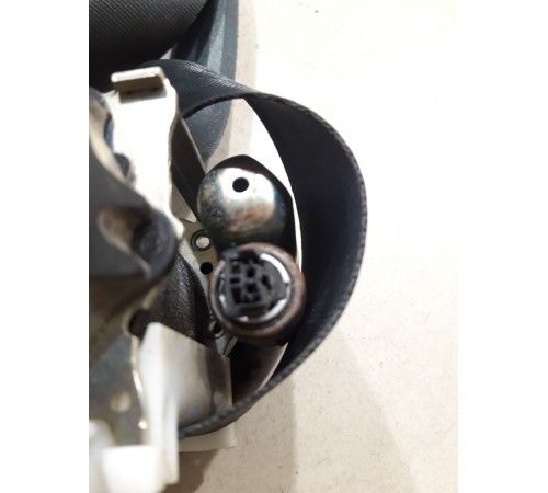 Ремень безопасности (передний левый)