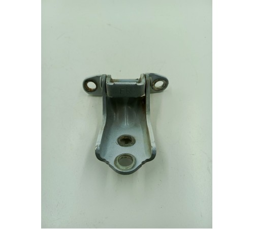 Петля двери передняя левая нижняя