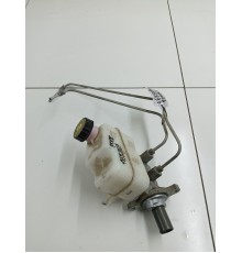 Главный тормозной цилиндр с бачком