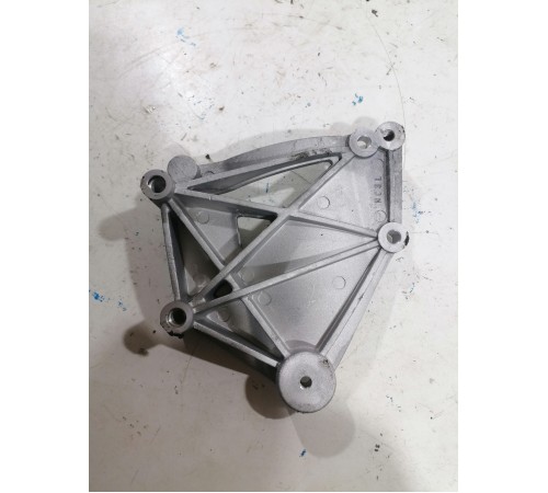 Кронштейн кондиционера 