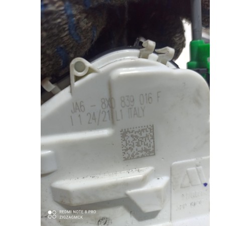 Замок двери (задний правый)