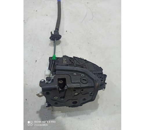 Замок двери (задний правый)