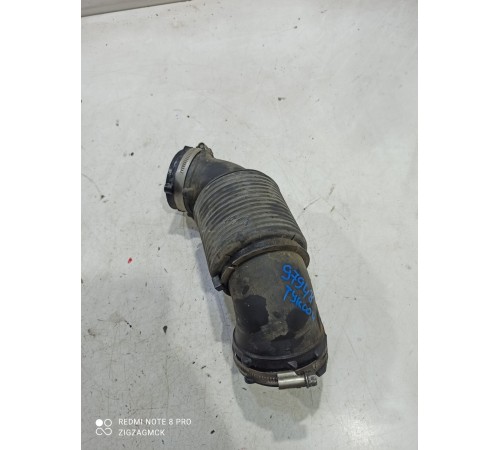 Патрубок воздушного фильтра