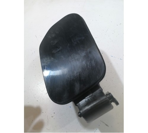 Лючок топливного бака с крышкой