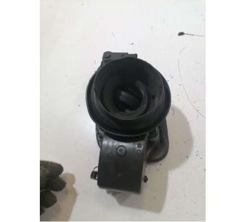 Лючок топливного бака с крышкой