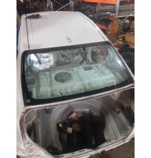 Стекло кузова заднее