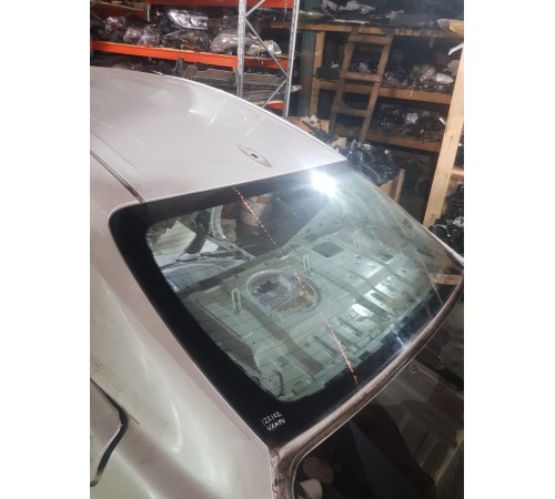 Стекло кузова заднее