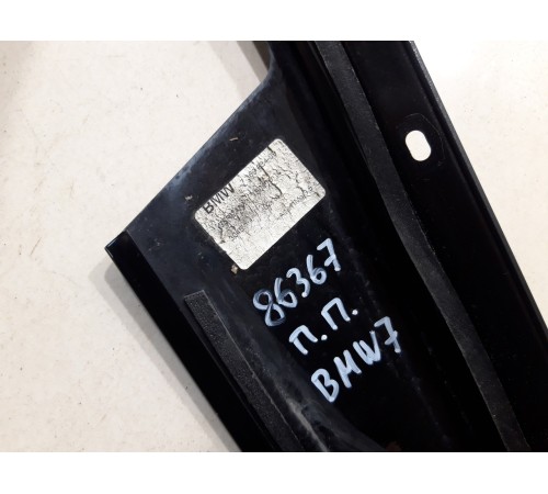 Молдинг двери(передний правый)