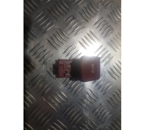 Ручка открывания капота