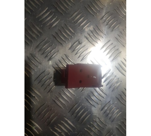 Ручка открывания капота