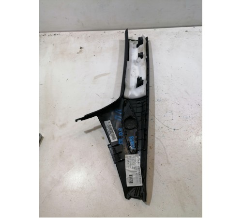 Обшивка стойки передняя правая