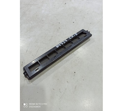 Крышка салонного фильтра