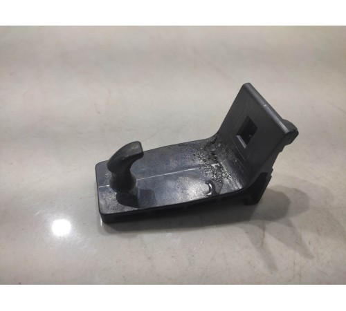 Пластик салона(крючок)