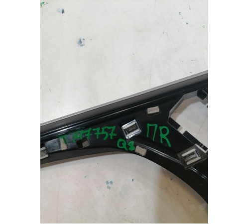 Ручка двери передняя правая внутренняя