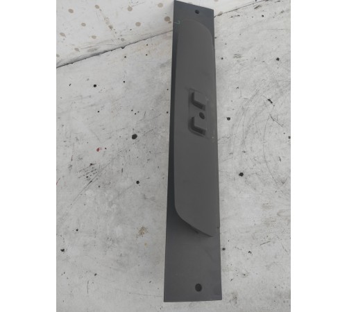 Накладка кабины крыши левая внутренняя 