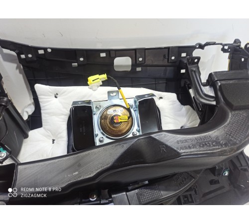 Панель передняя,торпеда