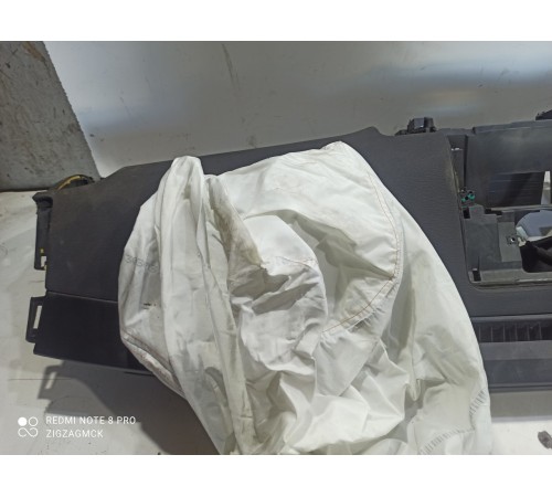 Панель передняя,торпеда