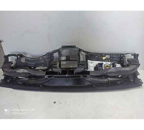 Панель передняя,торпеда