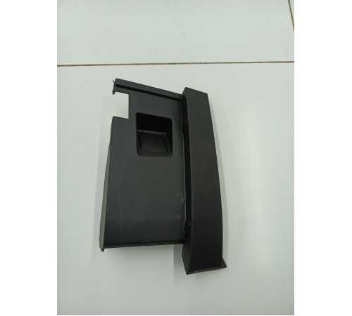 Накладка торпедо передняя левая