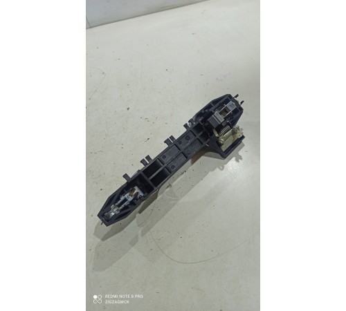 Ручка двери (задняя левая внешняя)