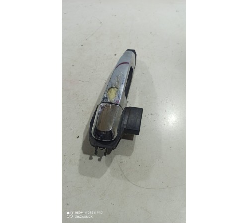 Ручка двери (задняя левая внешняя)