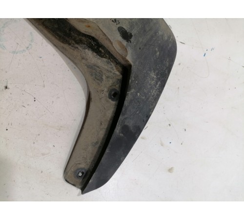 Брызговик задний левый