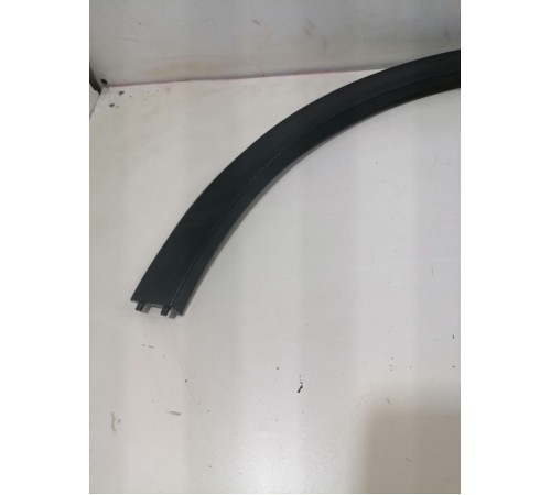 Накладка крыла переднего левого