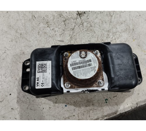 Подушка безопасности переднего пассажира