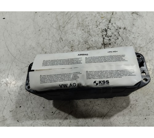 Подушка безопасности переднего пассажира