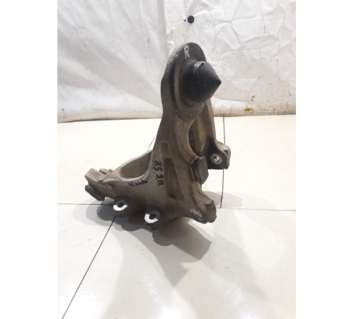 Кулак поворотный (задний, правый)