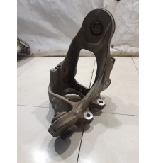 Кулак поворотный (задний, правый)