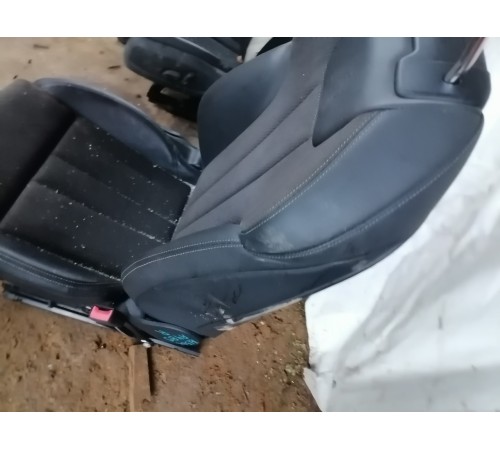 Сиденье переднее правое