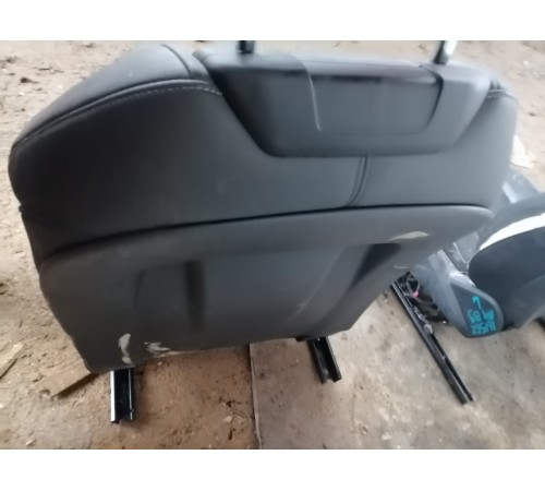 Сиденье переднее правое