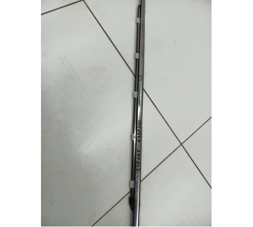 Уплотнитель стекла двери задний левый внешний