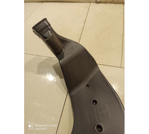 Воздуховод(правый)