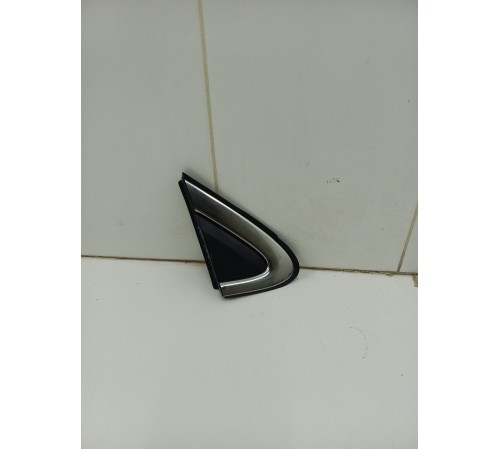 Угол двери передний правый внешний