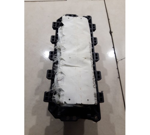 Подушка безопасности переднего пассажира